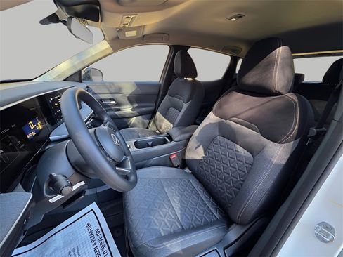 New 2026 Nissan Kicks SV image 17