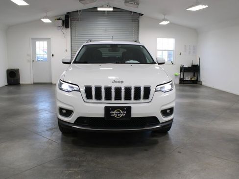 Used 2019 Jeep Cherokee Limited image 3