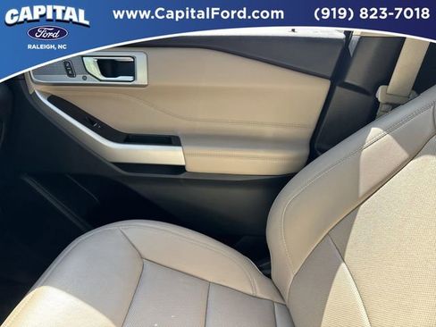 Certified 2022 Ford Explorer Limited w/ Hybrid Equipment Group 310A RWD image 28