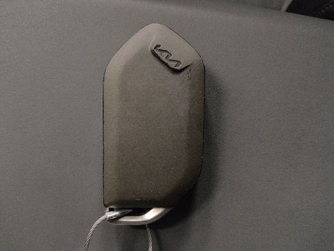 Used 2025 Kia K4 FWD image 32