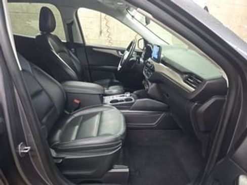 Used 2021 Ford Escape SEL FWD image 6
