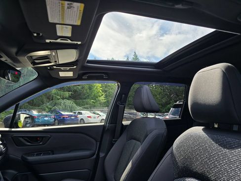 Certified 2025 Subaru Forester Premium AWD/4WD image 13