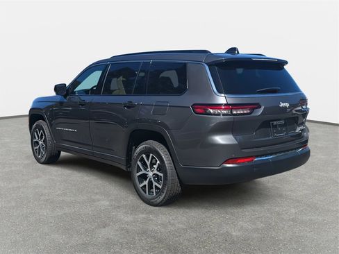 New 2025 Jeep Grand Cherokee L Limited image 7