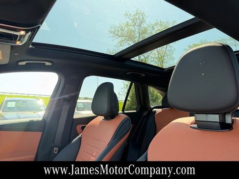 New 2026 Mercedes-Benz GLC 300 4MATIC image 14