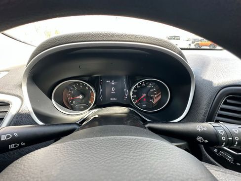 Used 2018 Jeep Compass Sport image 19