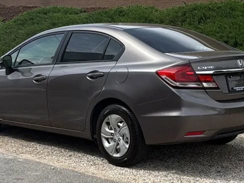 Used 2013 Honda Civic LX image 6