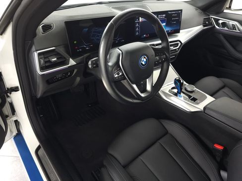 Used 2023 BMW i4 eDrive40 w/ Premium Package RWD image 16