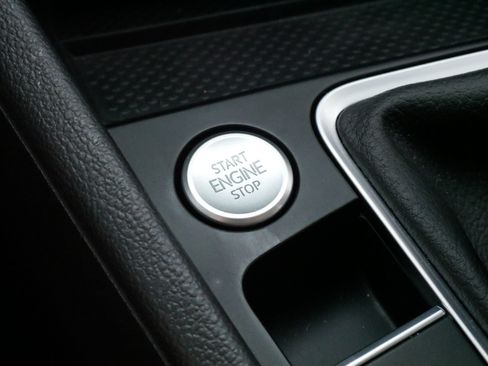 Certified 2026 Volkswagen Jetta SEL FWD image 28