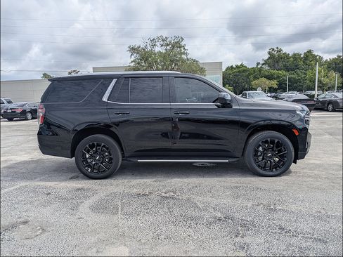Used 2023 Chevrolet Tahoe LS RWD image 4