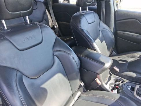 Used 2016 Jeep Cherokee Limited AWD/4WD image 10