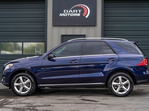 Used 2017 Mercedes-Benz GLE 350 4MATIC image 4