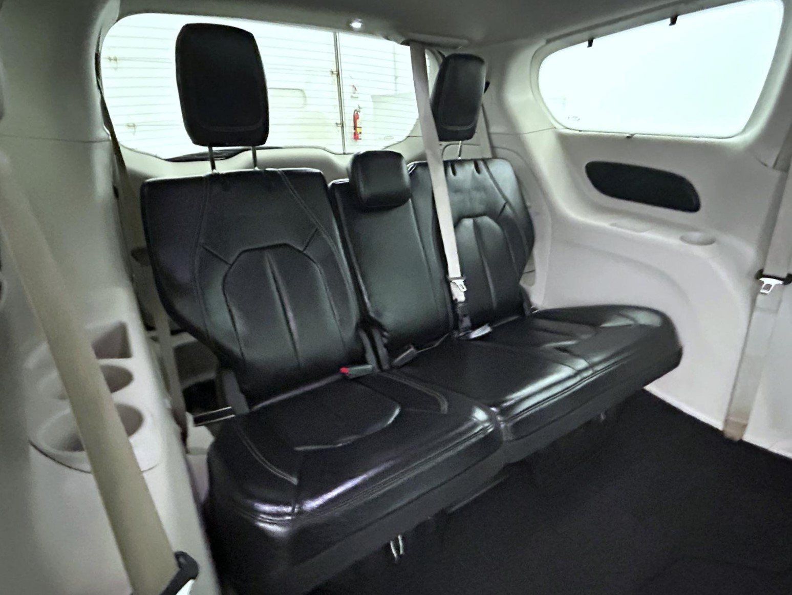 Certified 2022 Chrysler Pacifica Touring-L FWD image 17