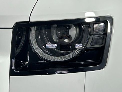 Used 2025 Land Rover Defender 110 S image 3