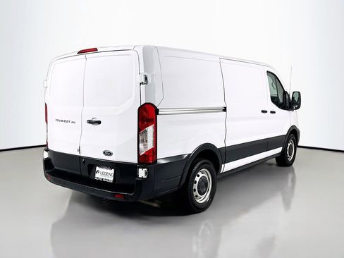 Used 2020 Ford Transit 150 Low Roof RWD image 5