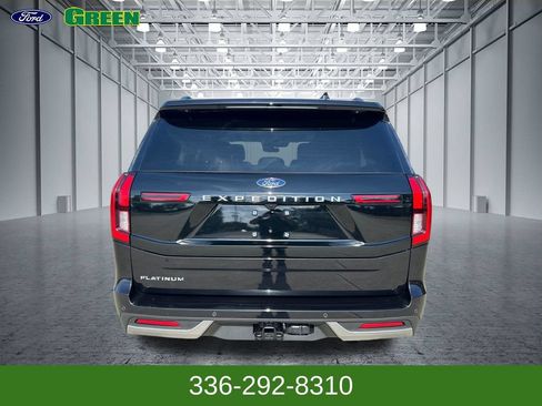 Used 2025 Ford Expedition Platinum AWD/4WD image 4