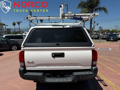 Used 2019 Toyota Tacoma SR image 7