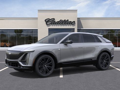 New 2026 Cadillac Lyriq Signature Sport w/ LPO, ONYX Package AWD/4WD image 2