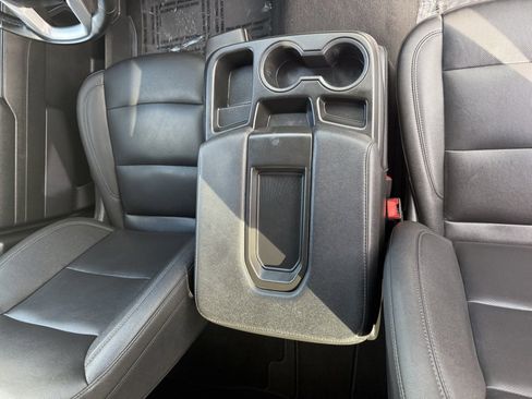 Used 2024 GMC Sierra 1500 SLT image 45