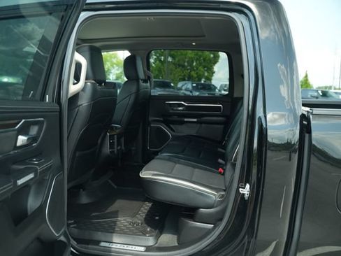 Used 2022 RAM 1500 Laramie AWD/4WD image 16