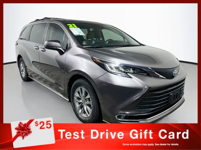 Used 2021 Toyota Sienna XLE
