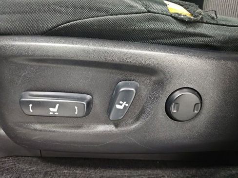 Used 2014 Toyota 4Runner SR5 image 16