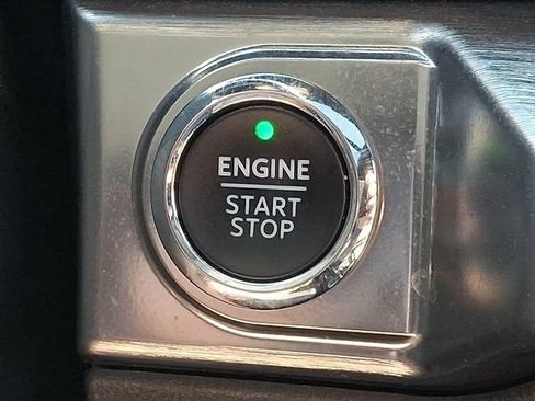 Used 2021 Ford F150 Lariat AWD/4WD image 28