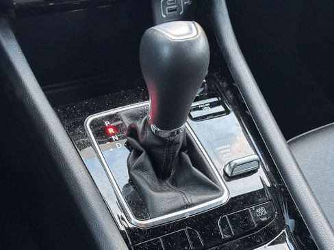 Used 2024 Jeep Compass Limited image 27