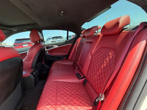 Used 2022 Genesis G70 3.3T Launch Edition RWD image 17