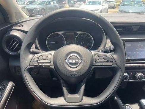 New 2025 Nissan Kicks Play S FWD image 21