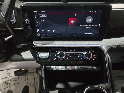 Used 2024 GMC Sierra 2500 Denali w/ Technology Package image 43