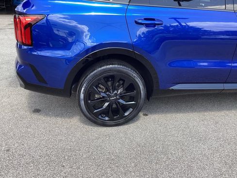 Used 2023 Kia Sorento SX AWD/4WD image 22