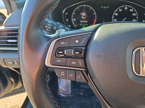 Used 2018 Honda Accord Touring image 24