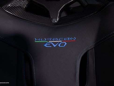 Used 2021 Lamborghini Huracan EVO image 35