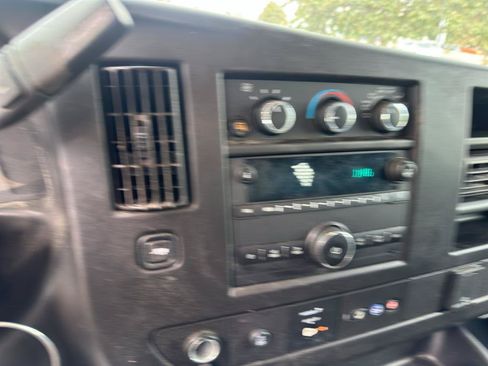 Used 2021 Chevrolet Express 2500 w/ Driver Convenience Package RWD image 30