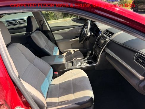Used 2015 Toyota Camry XSE FWD image 9