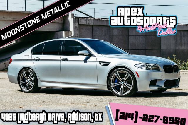 Used 2013 BMW M5 RWD image 1
