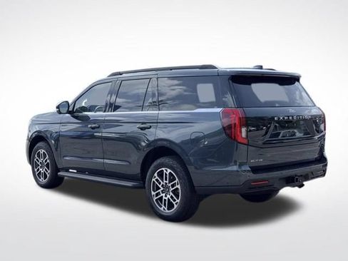 Used 2025 Ford Expedition Active AWD/4WD image 9