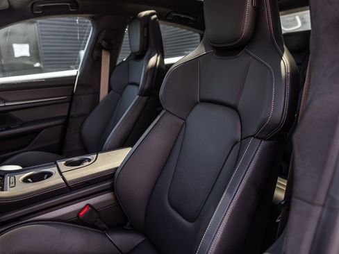 Certified 2025 Porsche Taycan Turbo S image 5