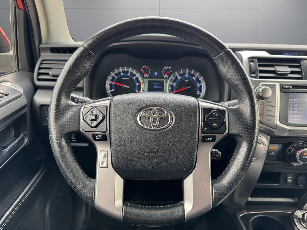 Used 2015 Toyota 4Runner SR5 AWD/4WD image 13
