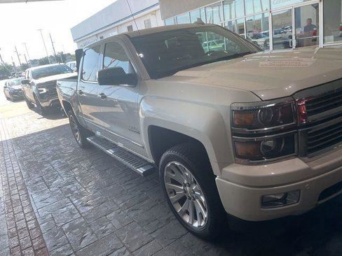 Used 2015 Chevrolet Silverado 1500 High Country AWD/4WD image 2