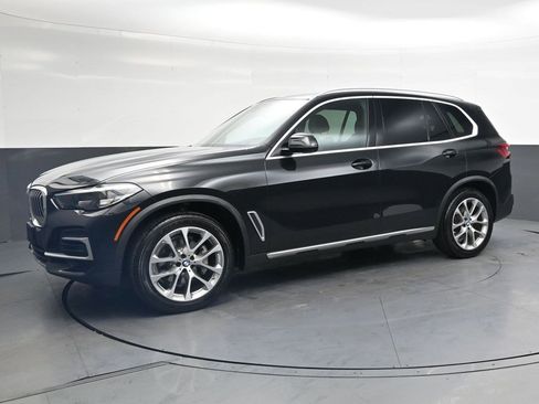 Used 2022 BMW X5 xDrive40i w/ Premium Package AWD/4WD image 7