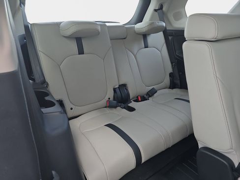 New 2026 Honda Pilot Touring image 12