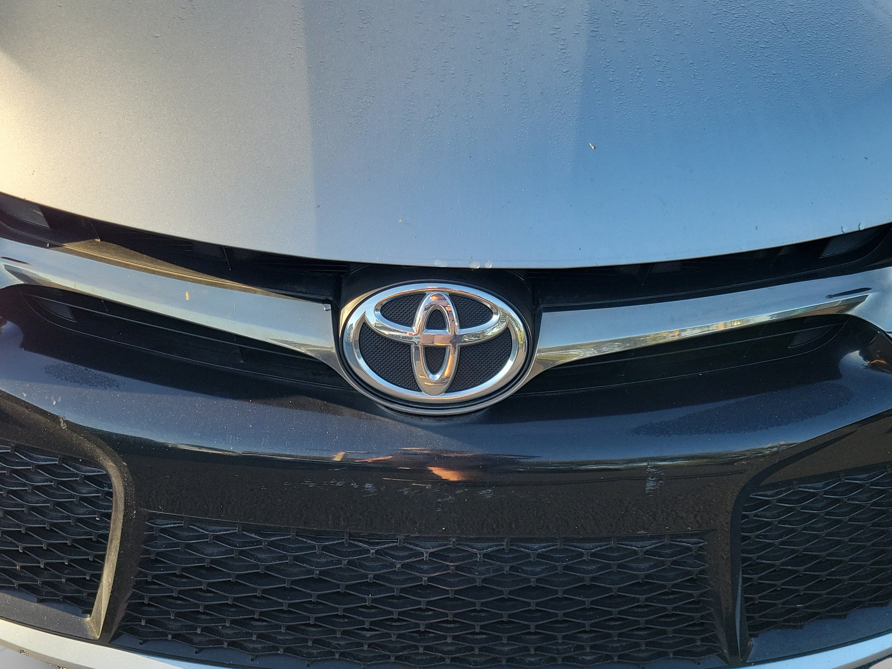 Used 2016 Toyota Camry SE FWD image 9