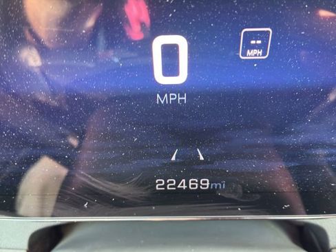 Used 2024 Chevrolet Traverse LS image 20