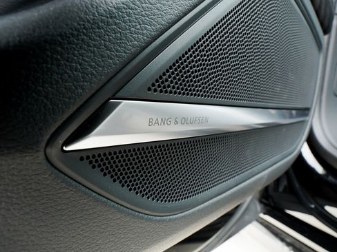 New 2025 Audi A8 L 3.0T image 23