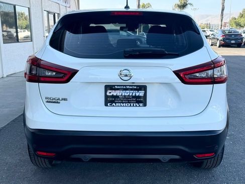 Used 2020 Nissan Rogue Sport S FWD image 5