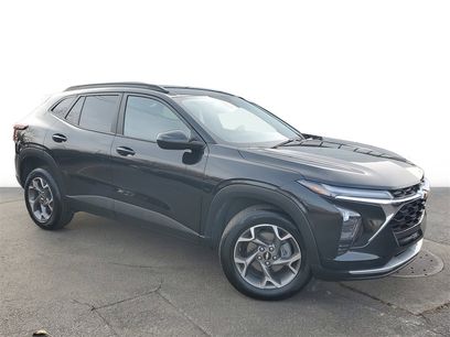 Used 2025 Chevrolet Trax LT