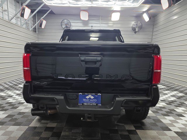 Used 2024 Toyota Tacoma TRD Sport AWD/4WD image 7
