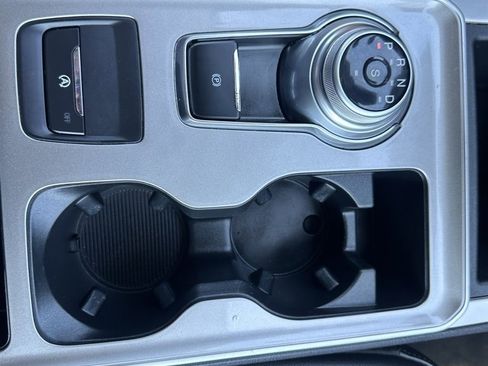 Used 2023 Ford Edge SEL image 17