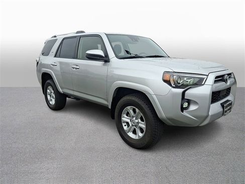 Used 2023 Toyota 4Runner SR5 image 3